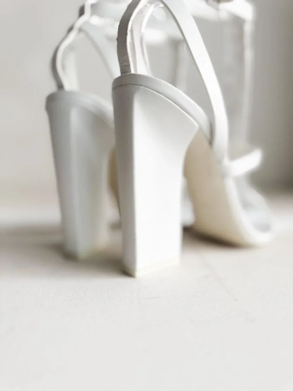 Alexander Wang Runway SS'13 Strappy White Leather Block Heel Sandals 39 - Picture 4 of 11